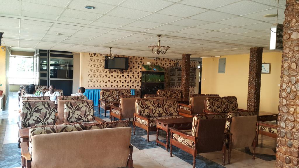 Hotel Oasis Morogoro ภายนอก รูปภาพ